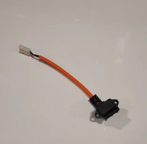 G2000/Italia Ultra - Charging Port