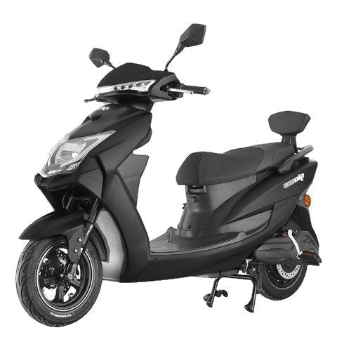 GIO Phoenix PR electric scooter in black, front three-quarter view