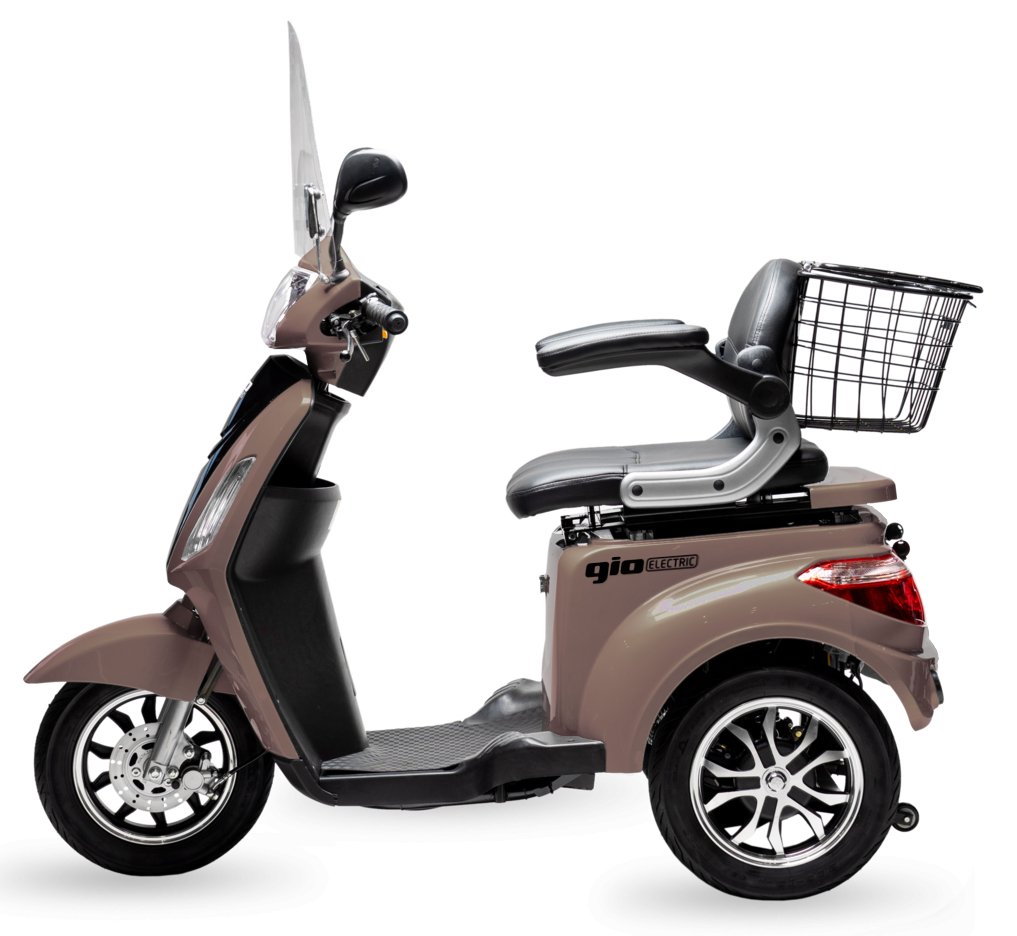 2023 GIO Regal 3-wheeled Mobility Scooter w Windshield